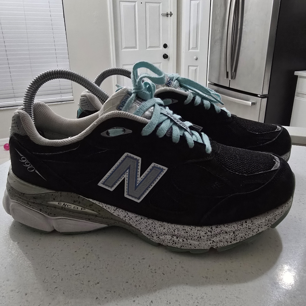 New Balance 990v3 Classic Running Shoes